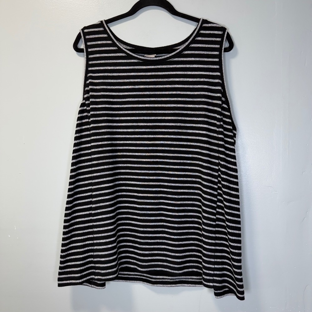 Chicos Zenergy Womens‎ Black Gray Striped Sleeveless Tank Top Size 4 US 20/22